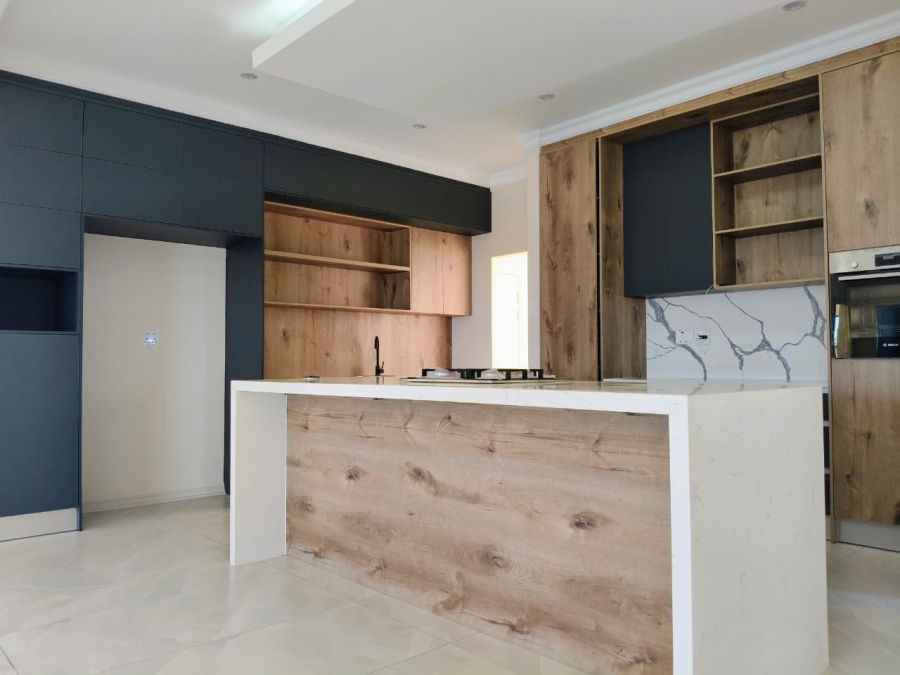 4 Bedroom Property for Sale in Fountains Estate Eastern Cape